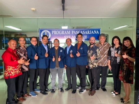 Family Gathering Perdana Pascasarjana STT Moriah: Mengukir Cerita Awal, Mengikat Tali Persaudaraan